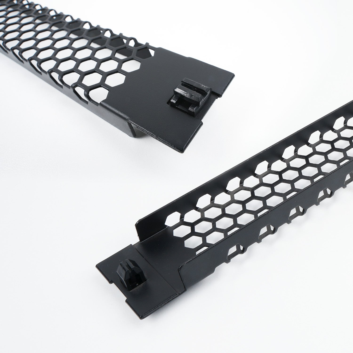 1U Tool-less Vented Blanking Panel (2-Pack)